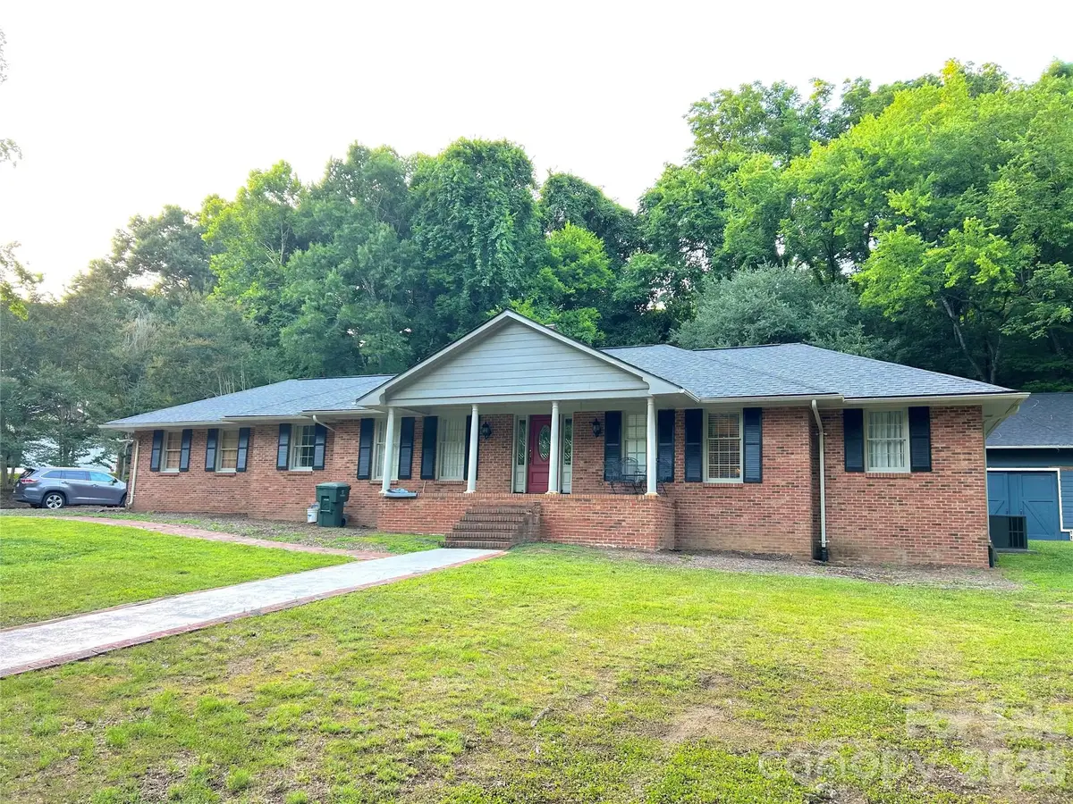 185 Hillcrest Avenue Se, Concord, NC 28025 - #1