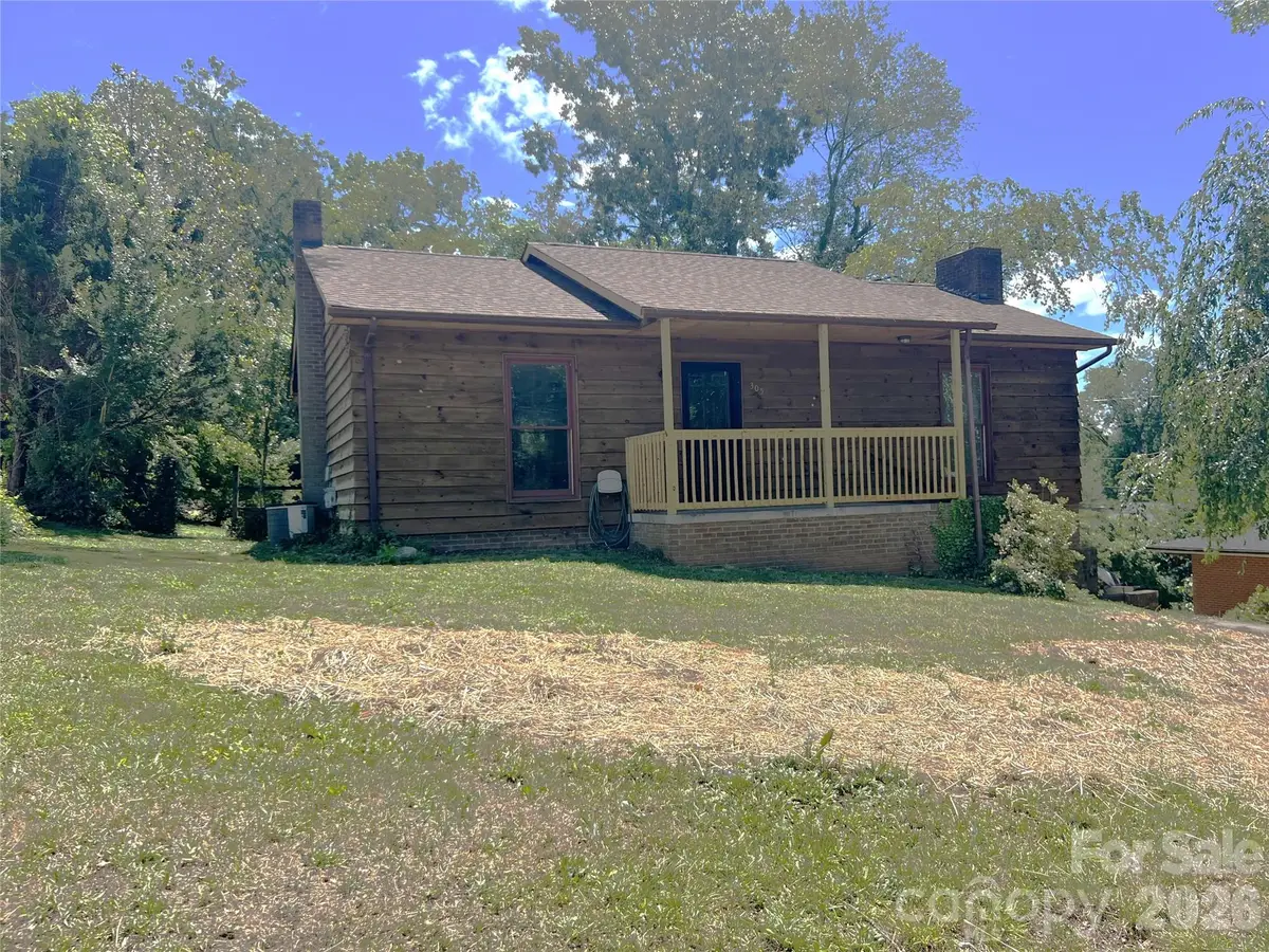 305 Forest Hill Street, Morganton, NC 28655 - #1