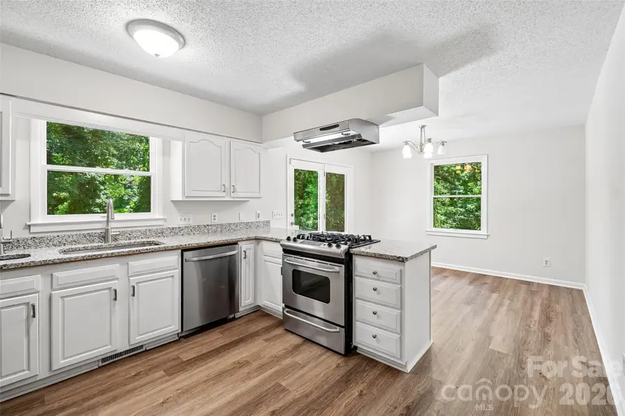51 Wake Robin Way, Asheville, NC 28805 - #2