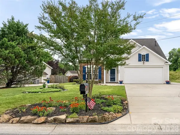 1000 Kerry Greens Drive, Matthews, NC 28104