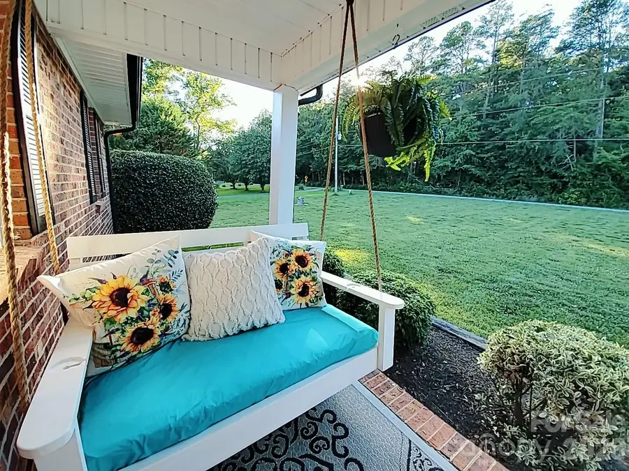 318 Rutledge Road, Mount Holly, NC 28120 - #3