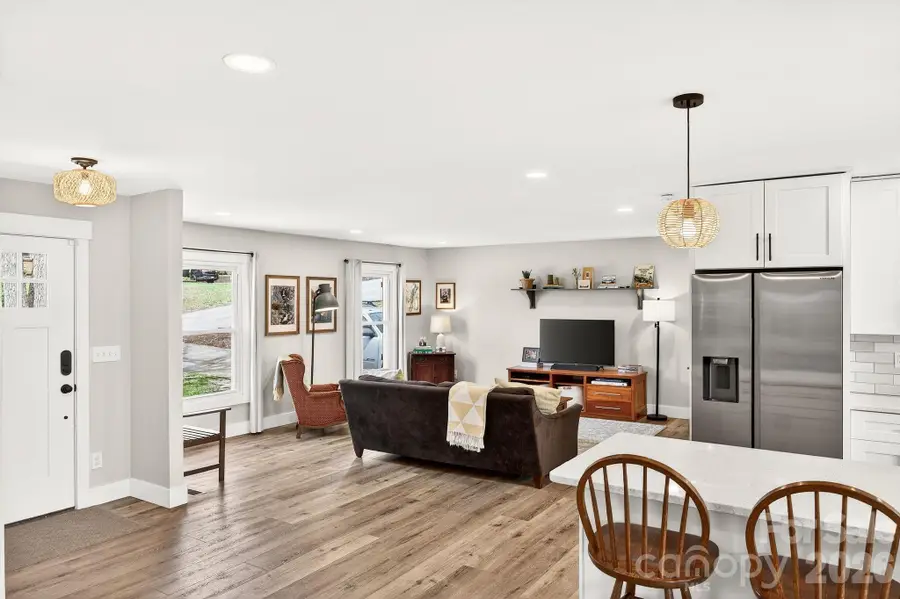 61 Knoll Ridge Drive, Asheville, NC 28804 - #3
