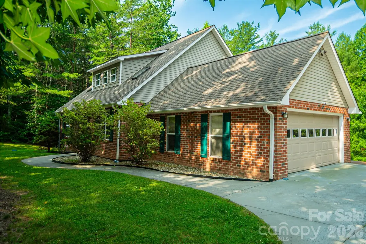 1518 Southpointe Drive, Morganton, NC 28655 - #1