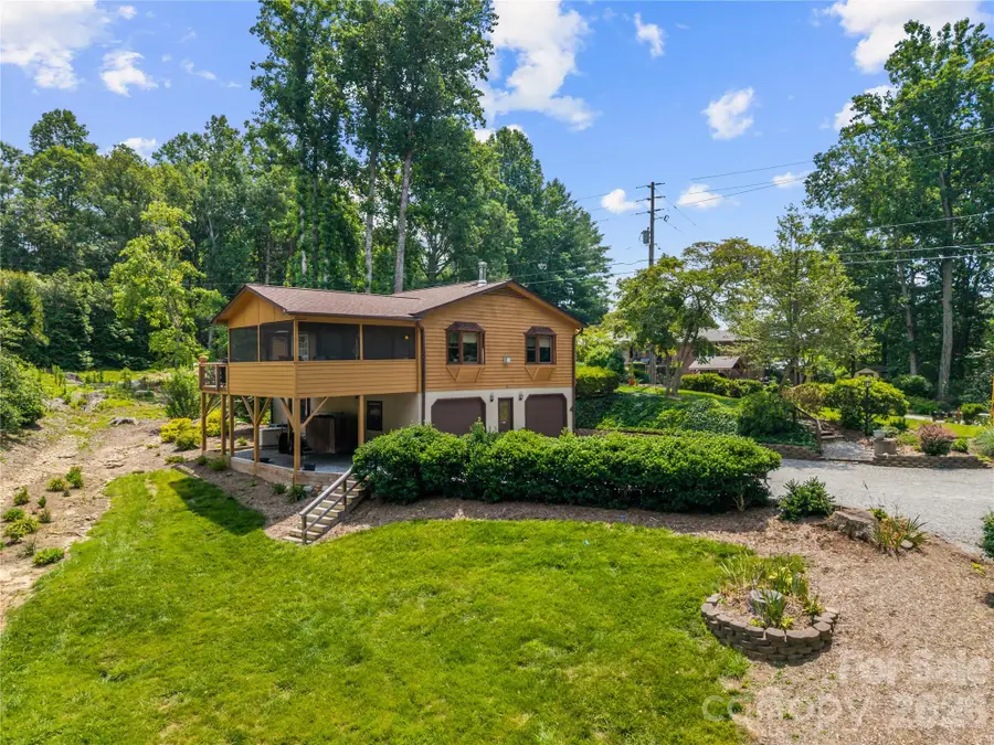 6 Kendra Road, Hendersonville, NC 28792 - #3