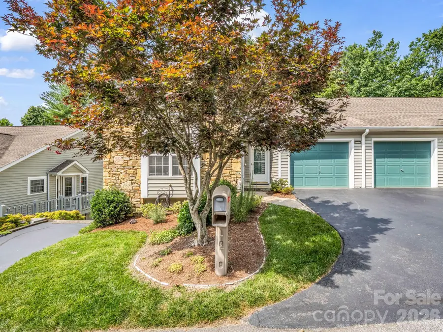 341 Laurel Park Place, Hendersonville, NC 28791 - #2