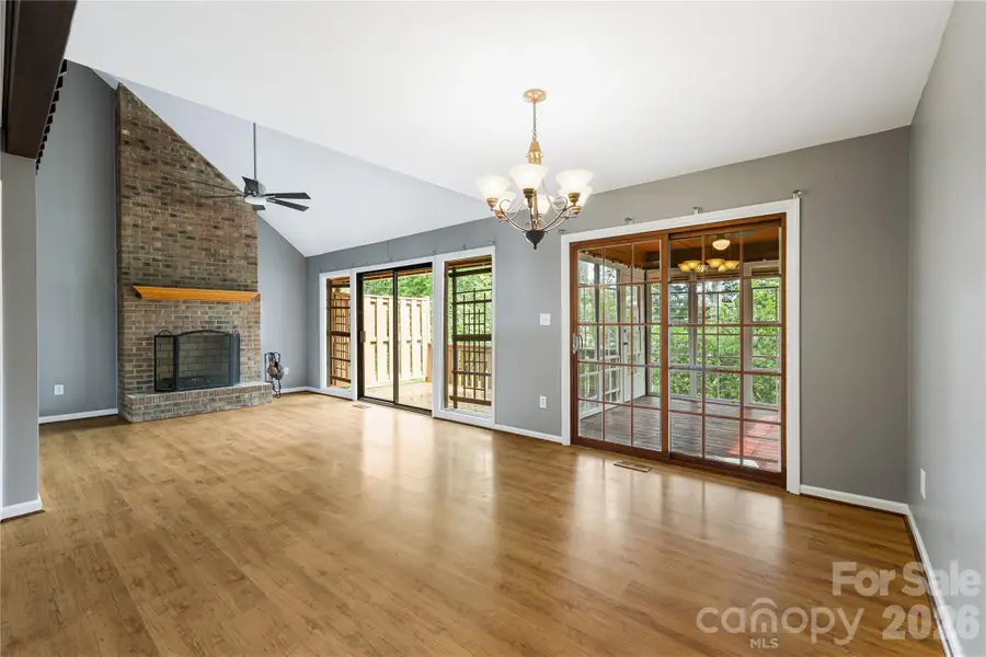 21 Village Drive, Asheville, NC 28803 - #2
