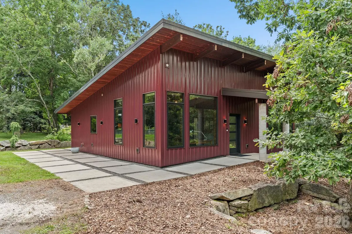 39 Wolf Road, Asheville, NC 28805 - #1