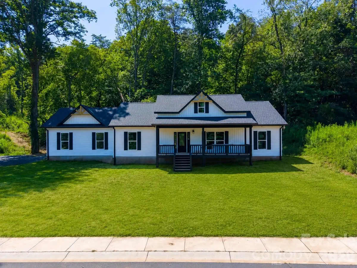 60 Charlotte Street, Franklin, NC 28734 - #1