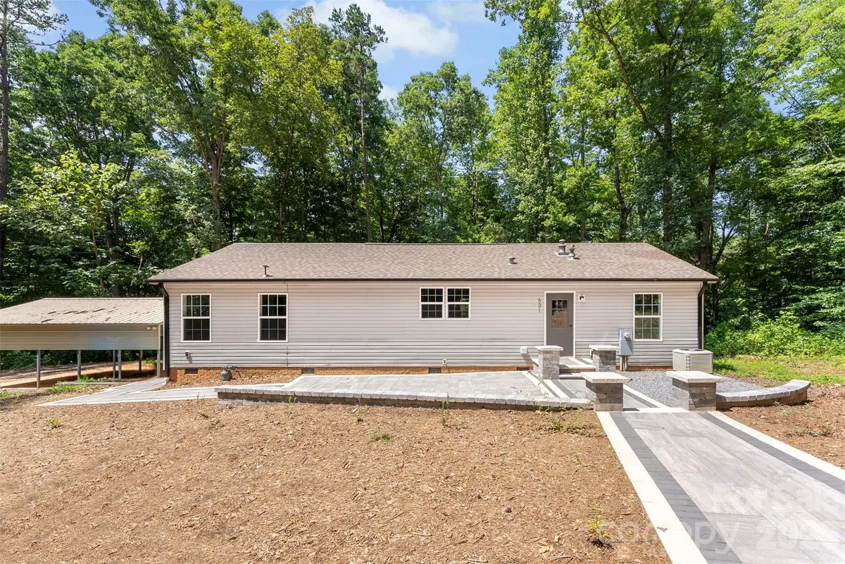 621 Sunset Drive, Bessemer City, NC 28016 - #1