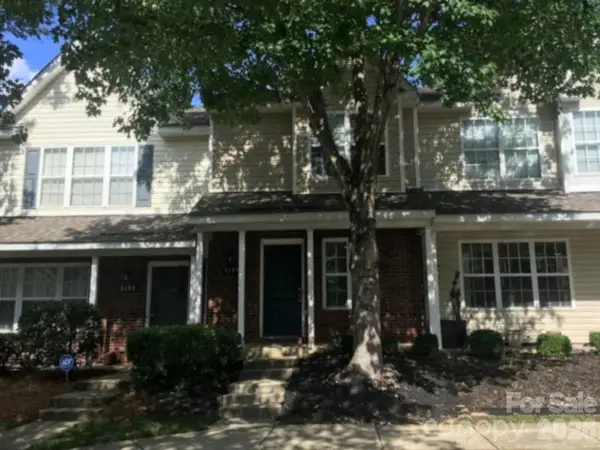 3139 Falling Rock Court, Charlotte, NC 28213