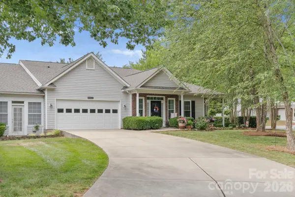 16627 Timber Crossing Road, Charlotte, NC 28213