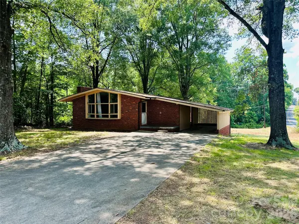 14 Pop Davis Road, Taylorsville, NC 28681