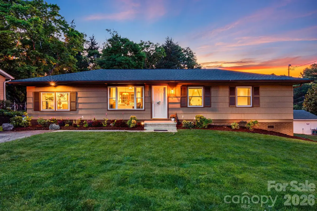 5 Hillview Road, Asheville, NC 28805 - #1