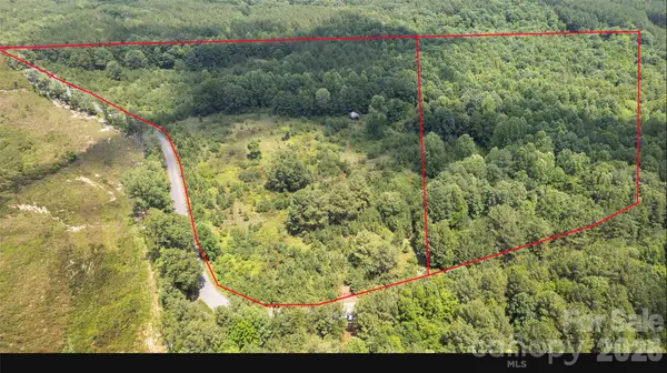 8169 Raccoon Track Drive, Sherrills Ford, NC 28673