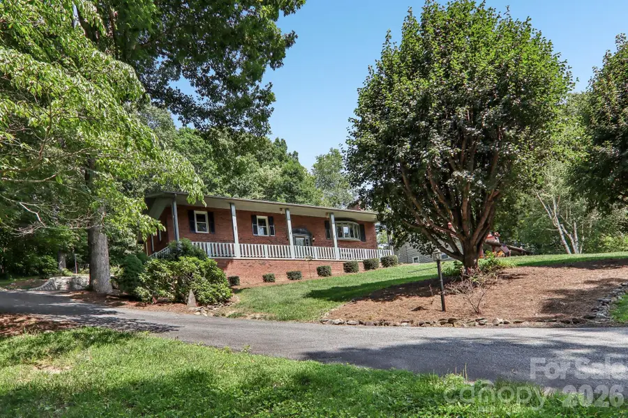 57 Chateau Place, Waynesville, NC 28786 - #3