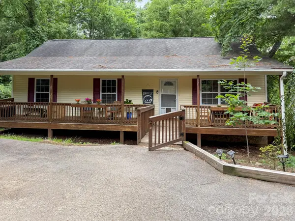 11 W Raleigh Road, Asheville, NC 28803