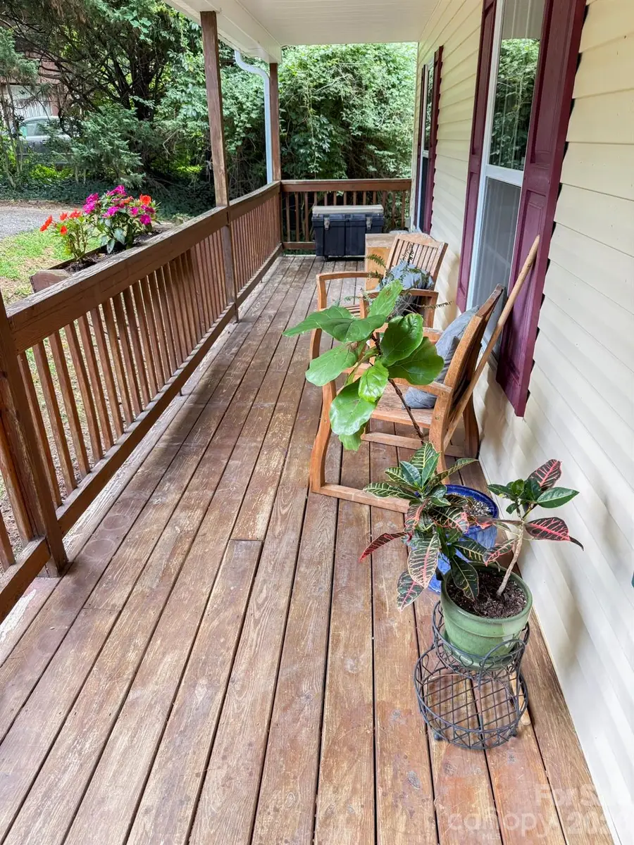 11 W Raleigh Road, Asheville, NC 28803 - #3