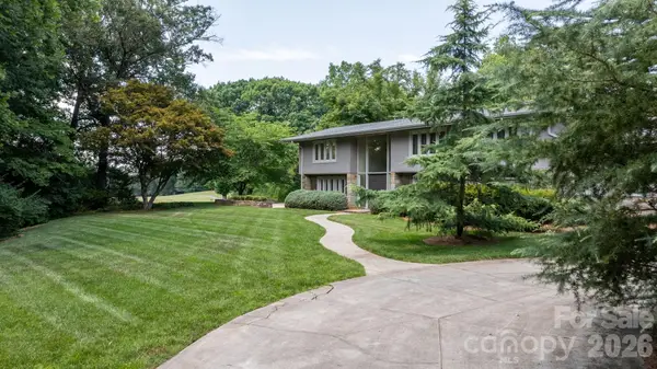 226 20th Avenue Place, Hickory, NC 28601