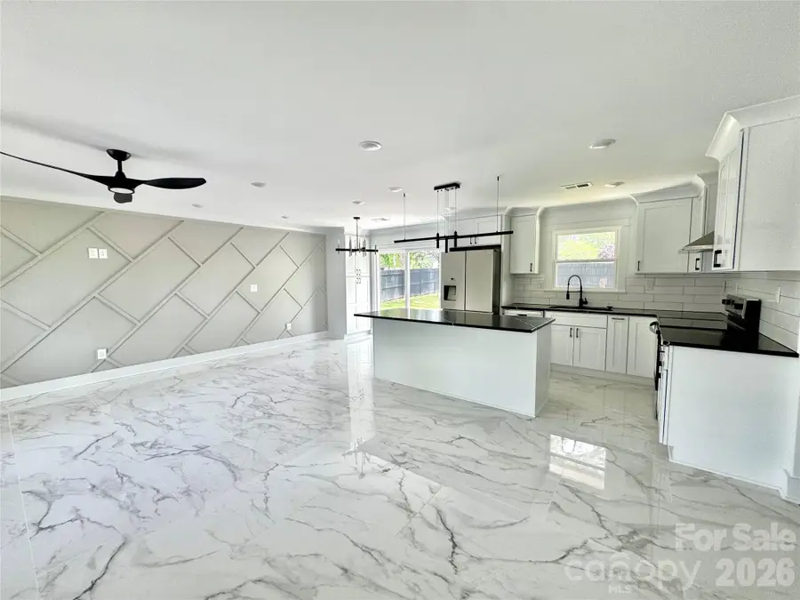 5635 Ruth Drive, Charlotte, NC 28215 - #2