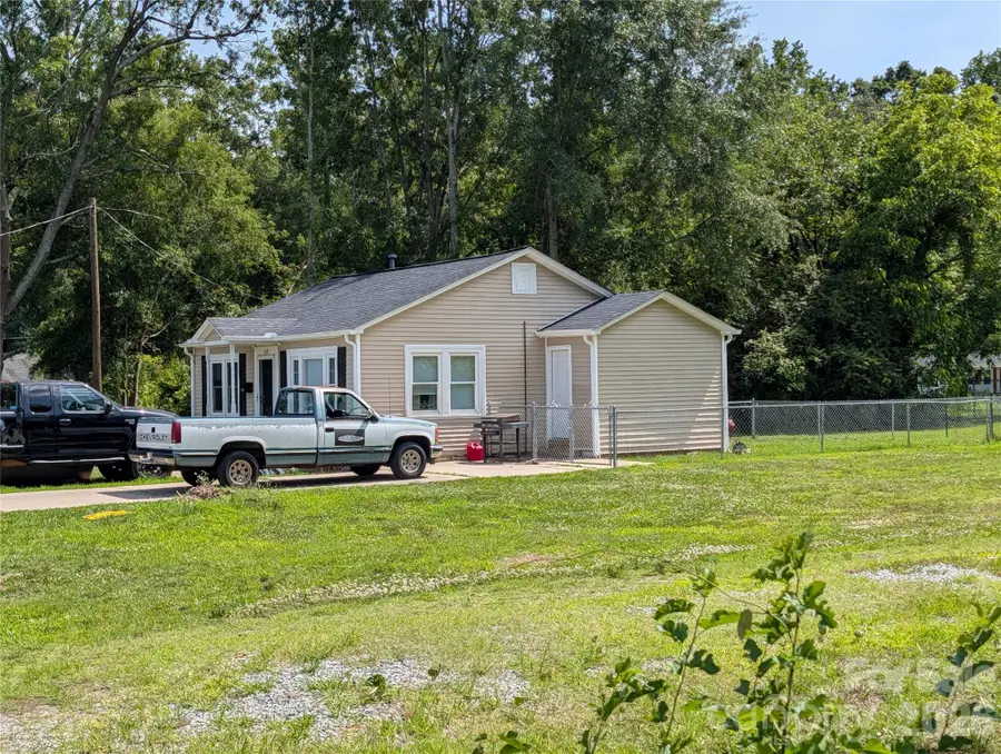 108 S Cherry Street, Cherryville, NC 28021 - #3