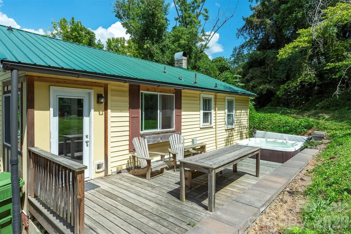 22 Weaver Street, Asheville, NC 28801 - #1