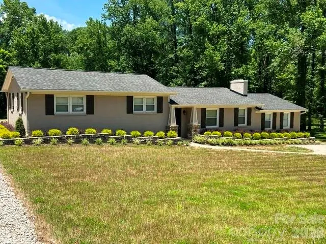 903 N 8th Street, Bessemer City, NC 28016 - #2