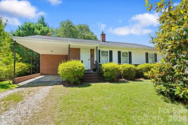 63 Lynn Avenue, Cheraw, SC 29520