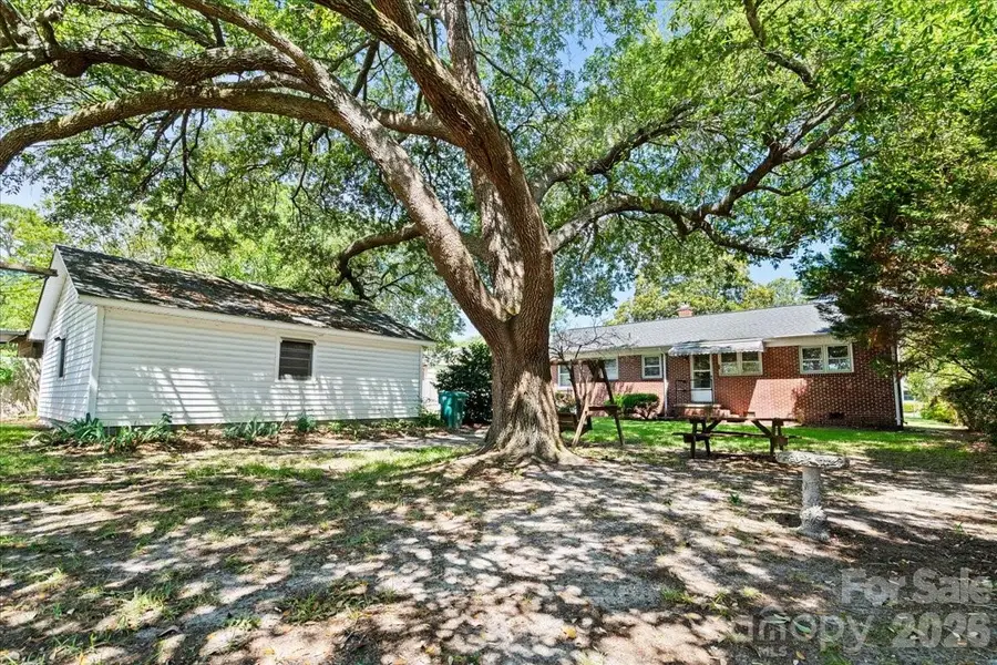 63 Lynn Avenue, Cheraw, SC 29520 - #3