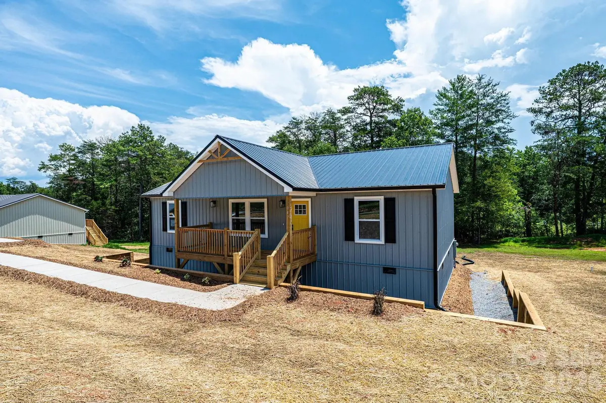 2047 Bailey Drive, Hickory, NC 28601 - #1