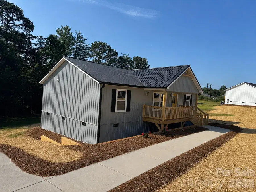 2047 Bailey Drive, Hickory, NC 28601 - #3