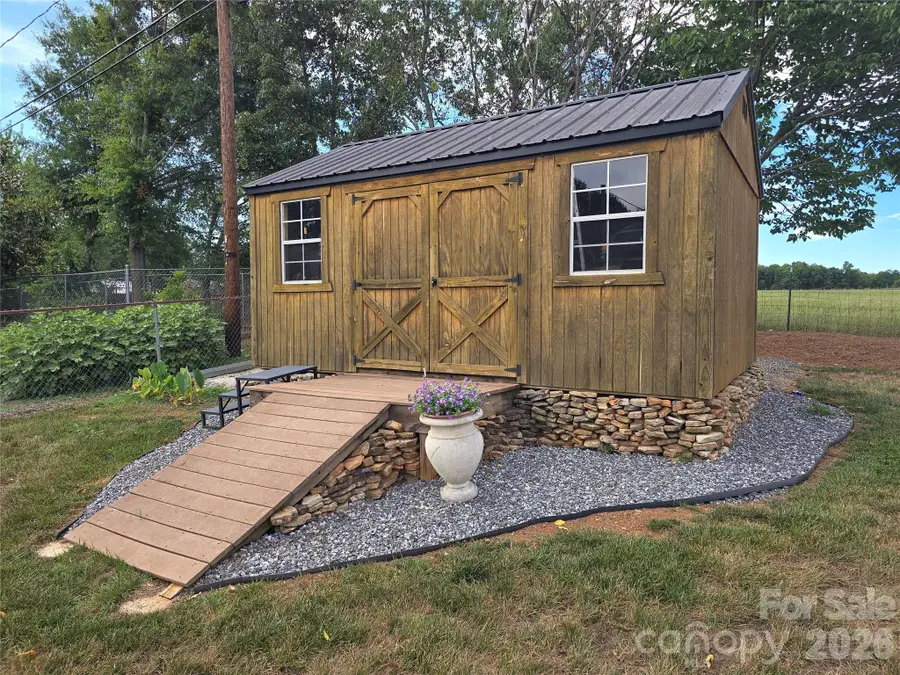 5760 Valley Field Road, Hickory, NC 28602 - #3