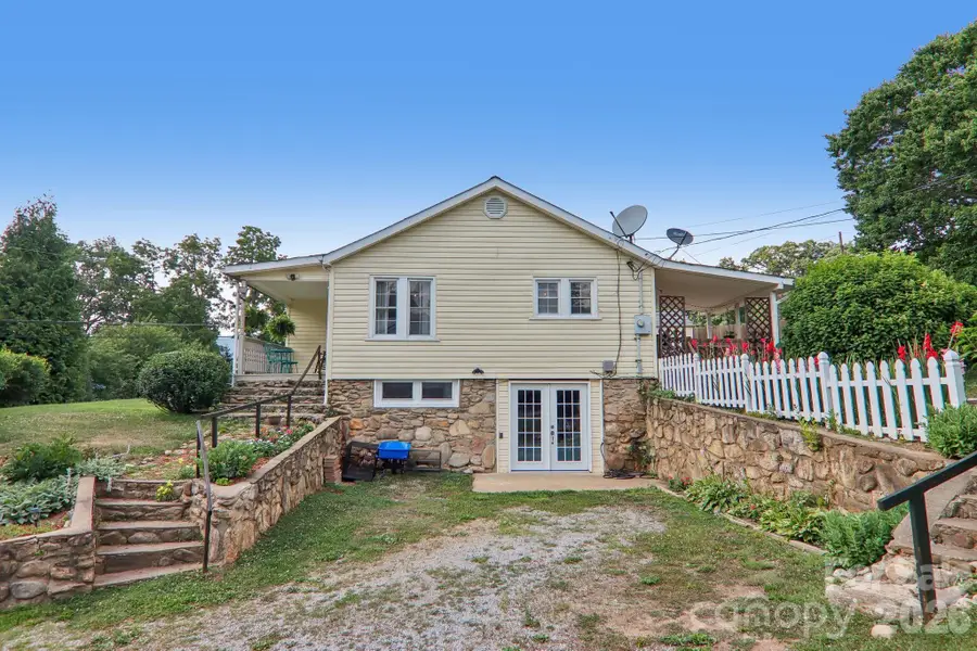 120 Caring Place Loop, Clyde, NC 28721 - #2