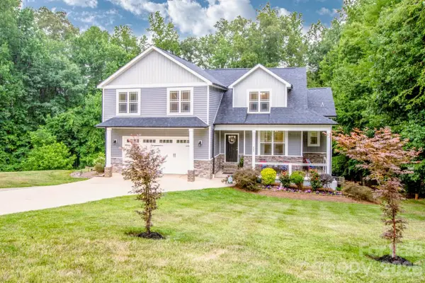 155 Wood Acre Drive, Mooresville, NC 28115