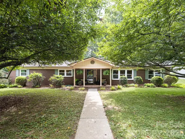 29 Jean Drive, Asheville, NC 28803
