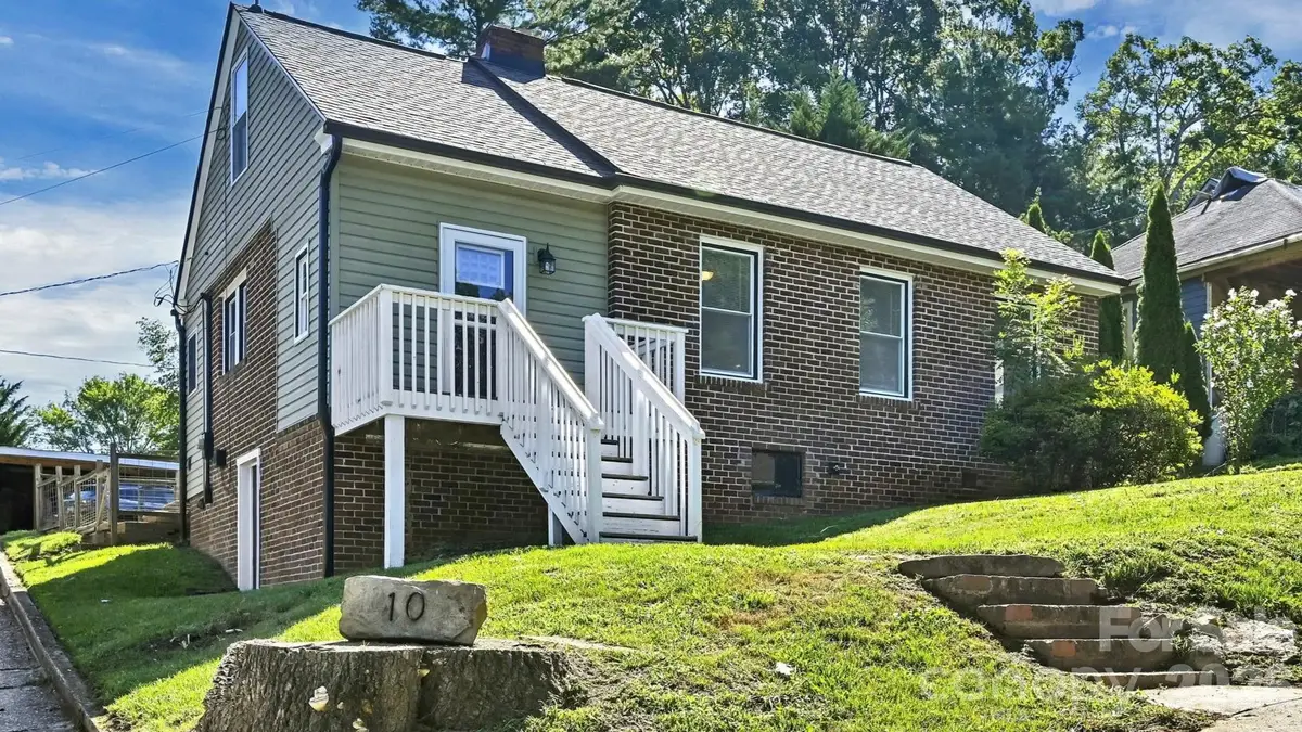 10 Enka Oak Street, Candler, NC 28715 - #1