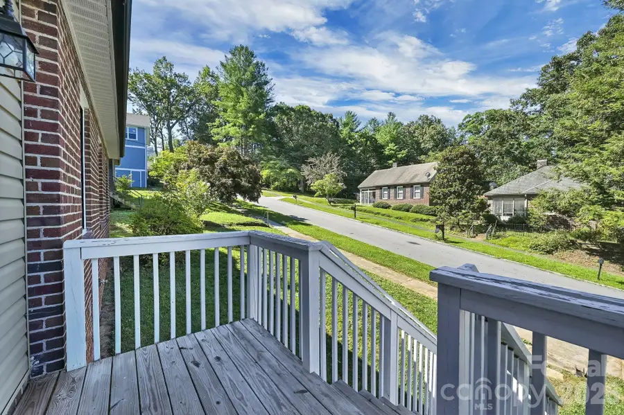 10 Enka Oak Street, Candler, NC 28715 - #2