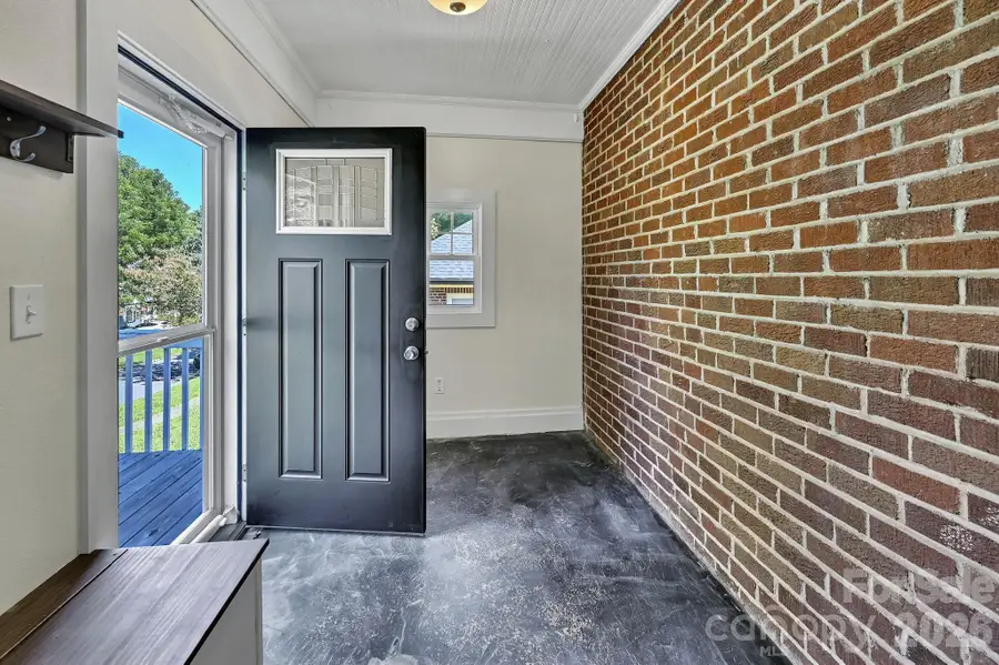 10 Enka Oak Street, Candler, NC 28715 - #3