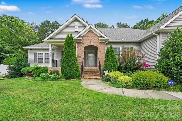 7015 Mt Holly Huntersville Road #8, Charlotte, NC 28216