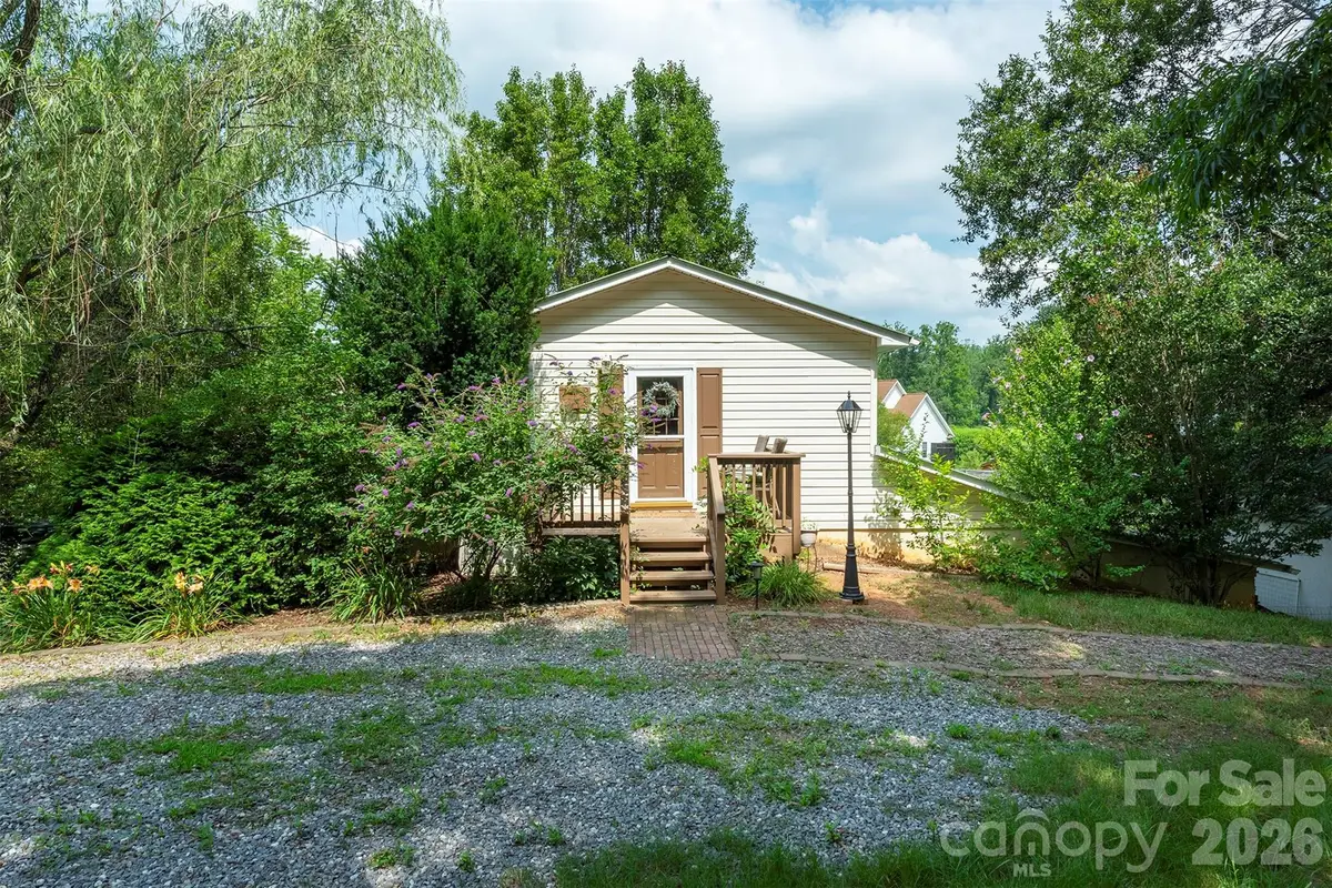 223 Davidson Road, Swannanoa, NC 28778 - #1