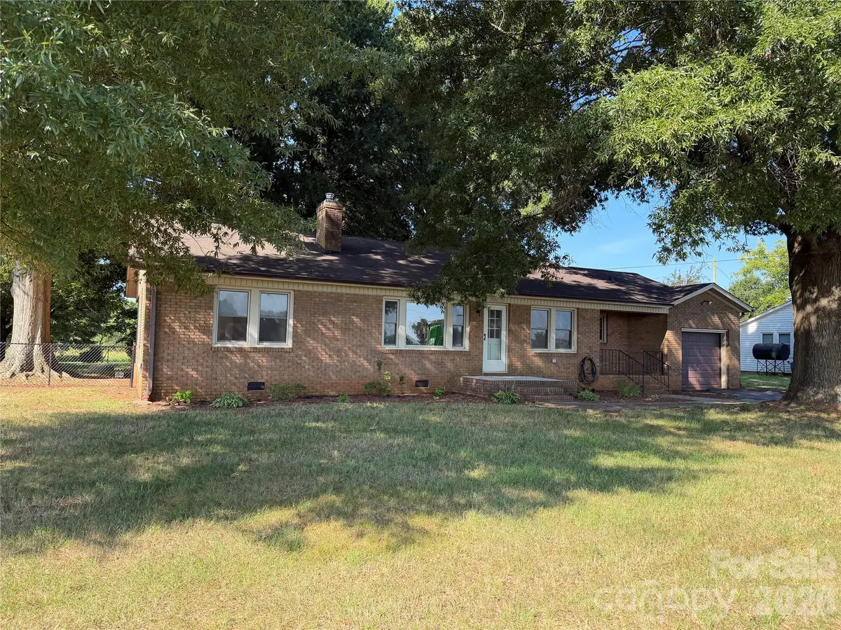 3649 Taylorsville Highway, Statesville, NC 28625 - #1