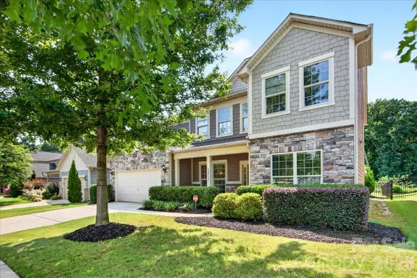 12515 Current Drive, Charlotte, NC 28278