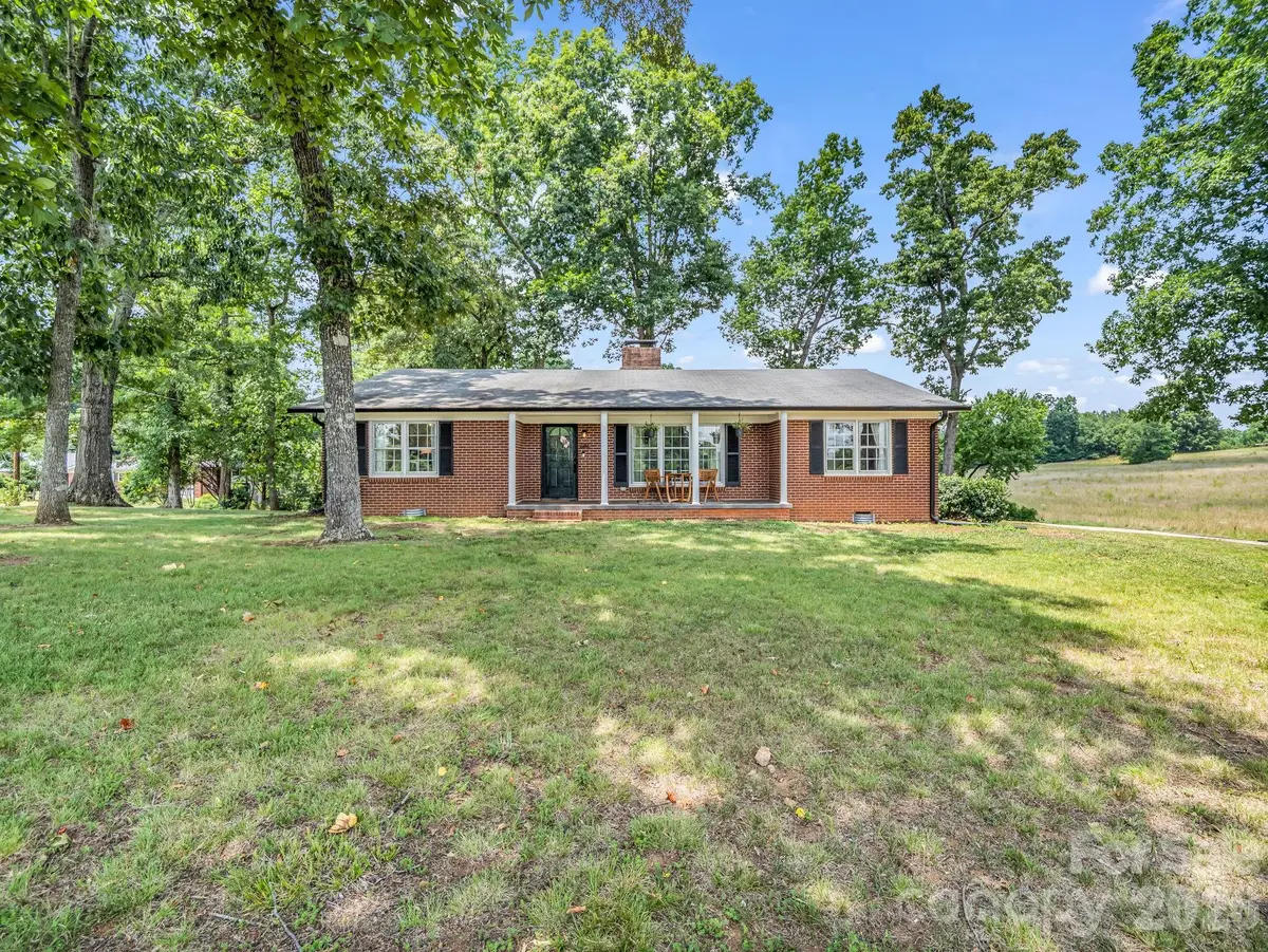 201 Lincoln Road, Forest City, NC 28043 - #1