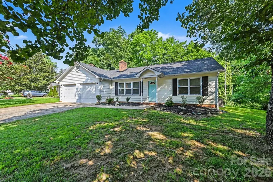 6804 Streamside Drive, Charlotte, NC 28212 - #2