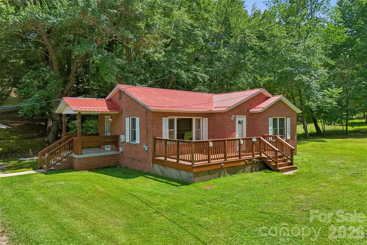 611 Reeves Cove Road, Candler, NC 28715 - #1