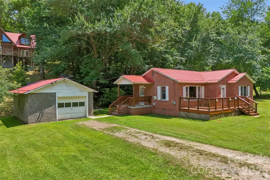 611 Reeves Cove Road, Candler, NC 28715 - #2