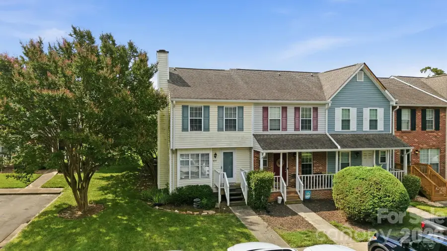 8237 Circle Tree Lane, Charlotte, NC 28277 - #3