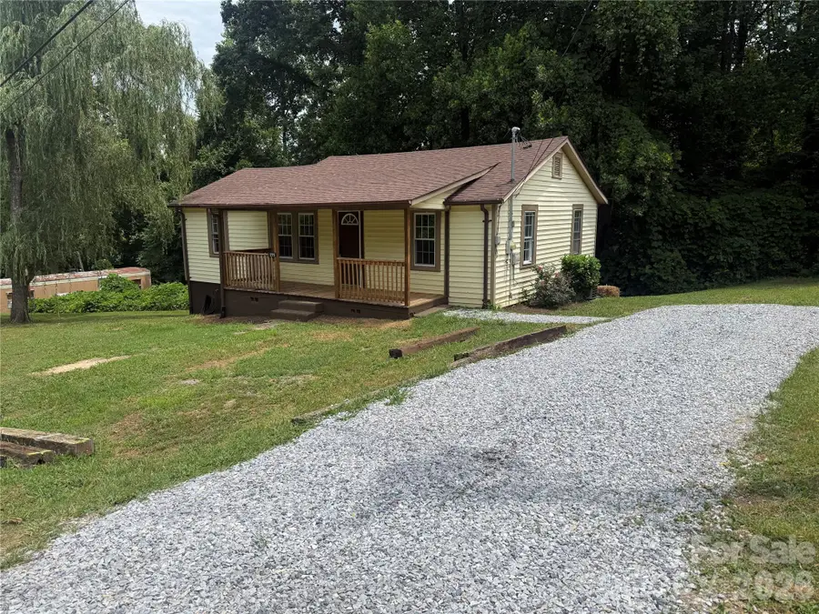 276 Kathy Street, Marion, NC 28752 - #3