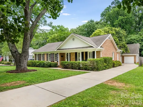 5020 Glenbrier Drive, Charlotte, NC 28212