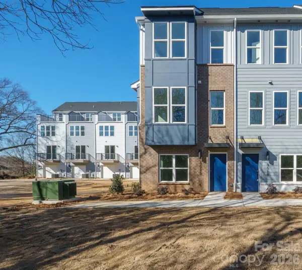 3023 Jolene Court, Charlotte, NC 28206