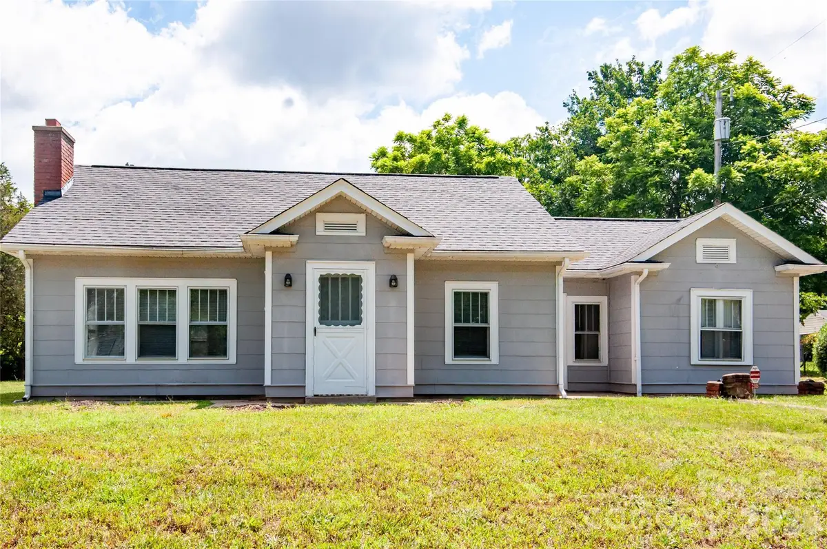 2505 Shelton Avenue, Statesville, NC 28677 - #1